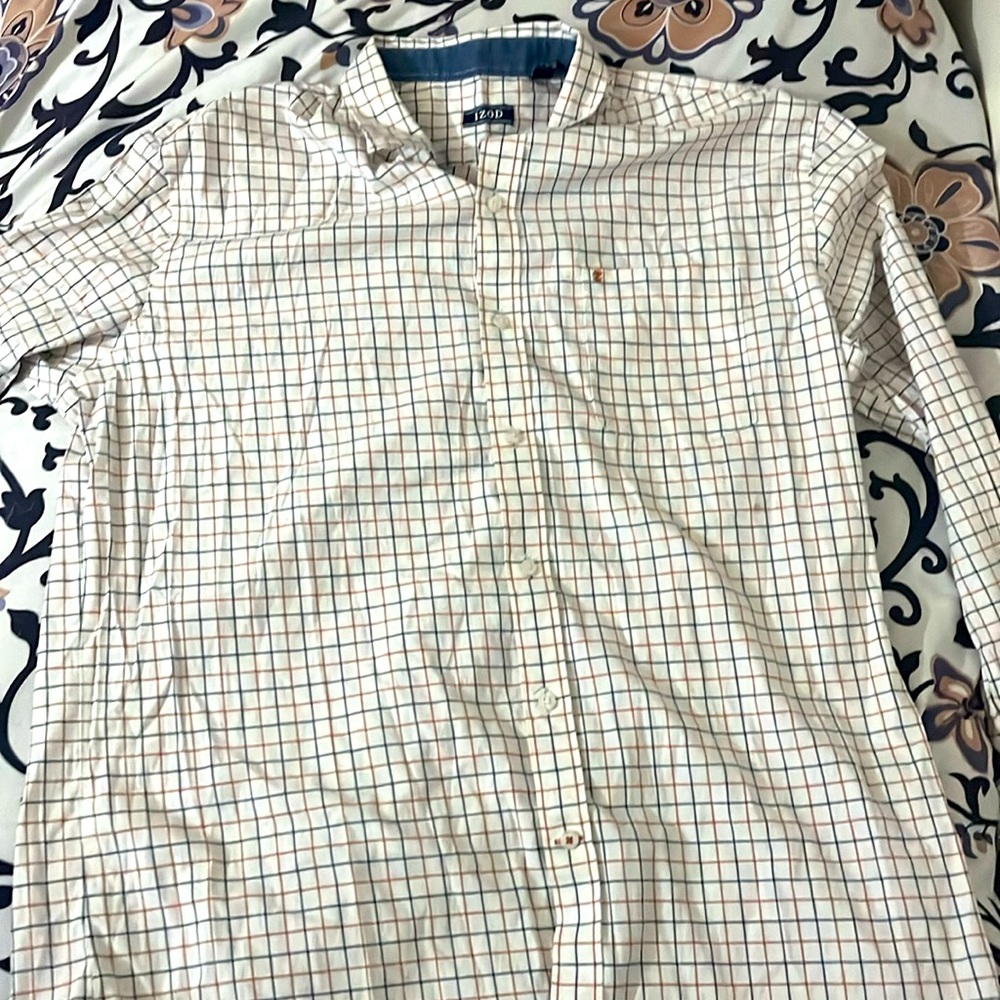 White dress shirt